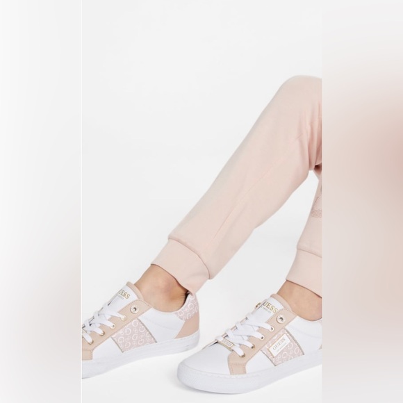 Guess Loom Low Top Sneakers Womens (Size 8) - Picture 7 of 7